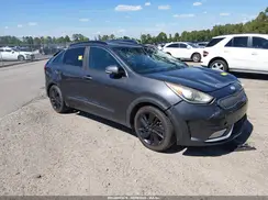 KNDCC3LCXJ5138435 2018 KIA NIRO