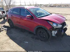 KNDCC3LCXJ5143375 2018 KIA NIRO