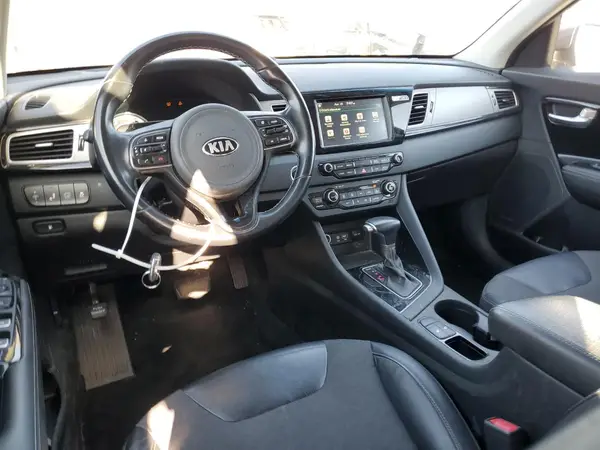 KNDCC3LCXJ5148401 2018 KIA NIRO - Image 8