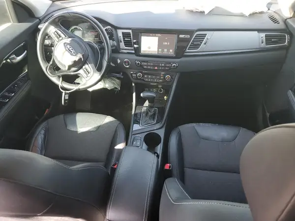 KNDCC3LCXJ5188025 2018 KIA NIRO - Image 8