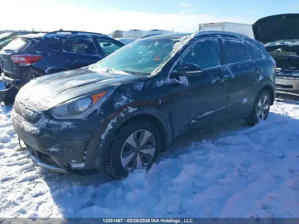 KNDCC3LCXK5237614 2019 KIA NIRO - Image 2