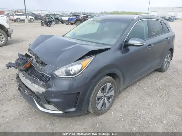 KNDCC3LCXK5247608 2019 KIA NIRO - Image 2