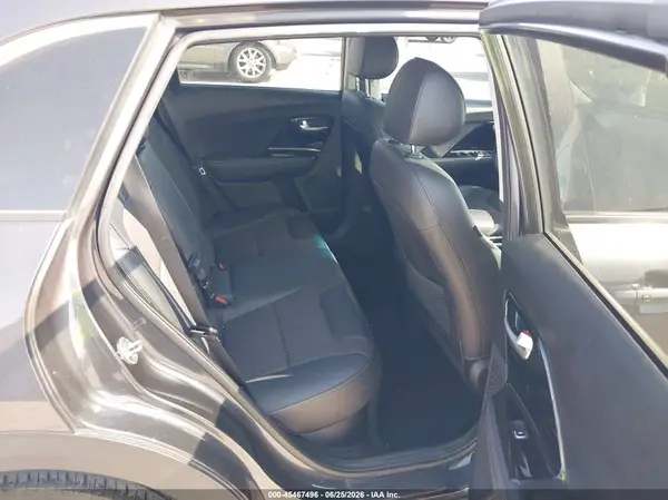 KNDCC3LCXK5275974 2019 KIA NIRO - Image 8