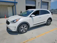 KNDCC3LCXK5317950 2019 KIA NIRO