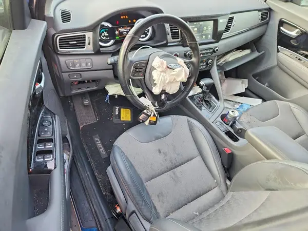 KNDCC3LCXK5346140 2019 KIA NIRO - Image 8