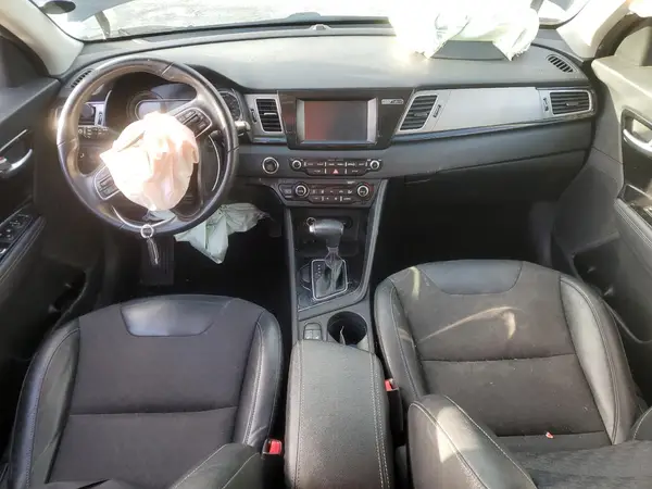 KNDCC3LCXK5350432 2019 KIA NIRO - Image 8
