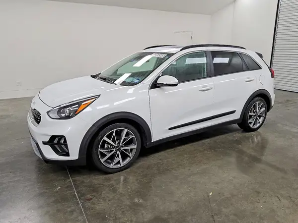 KNDCC3LCXN5547167 2022 KIA NIRO - Image 1
