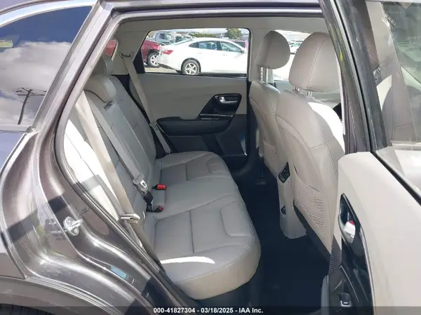 KNDCC3LD0J5210090 2018 KIA NIRO - Image 8