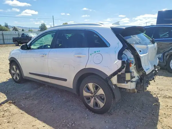 KNDCC3LD0J5213099 2018 KIA NIRO - Image 2