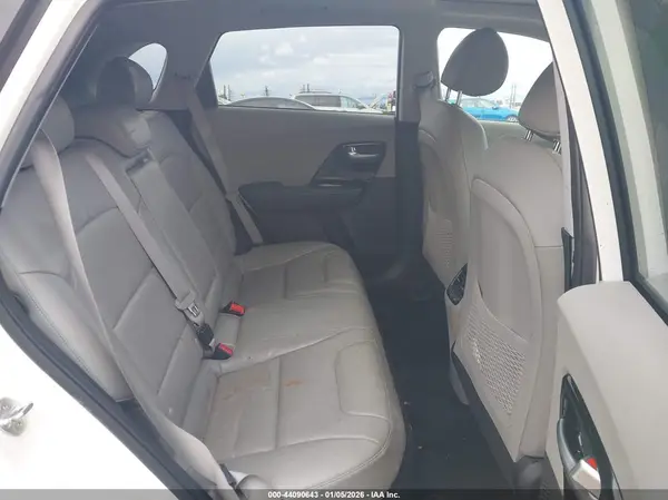 KNDCC3LD0K5327346 2019 KIA NIRO - Image 8
