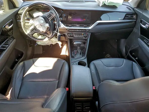 KNDCC3LD0N5516860 2022 KIA NIRO - Image 8