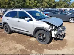 KNDCC3LD2J5203318 2018 KIA NIRO