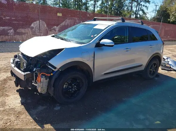 KNDCC3LD2J5203318 2018 KIA NIRO - Image 2
