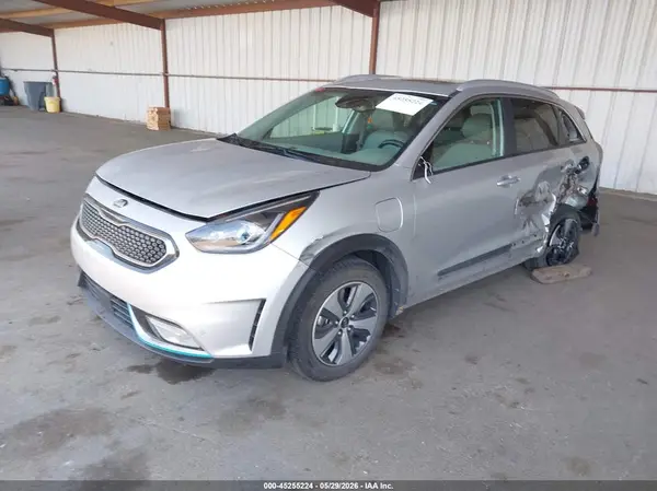 KNDCC3LD2K5267120 2019 KIA NIRO - Image 2