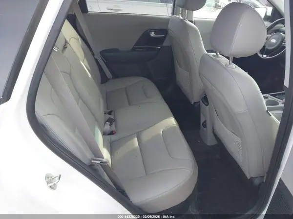 KNDCC3LD2K5289019 2019 KIA NIRO - Image 8