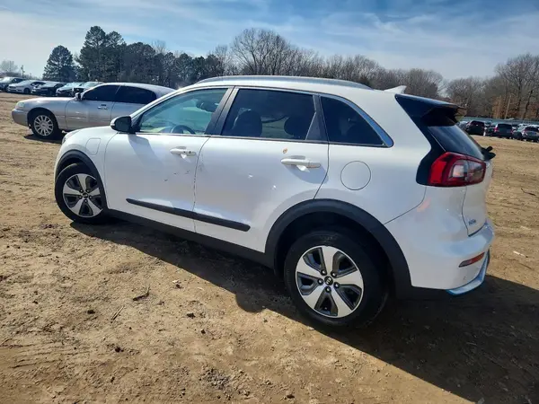 KNDCC3LD2K5326148 2019 KIA NIRO - Image 2