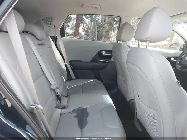 KNDCC3LD4J5186957 2018 KIA NIRO - Image 8