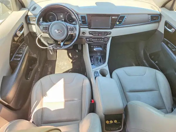 KNDCC3LD4K5218095 2019 KIA NIRO - Image 8