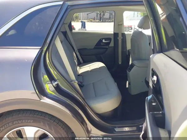KNDCC3LD4K5253509 2019 KIA NIRO - Image 8
