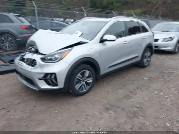 KNDCC3LD4L5418850 2020 KIA NIRO - Image 2