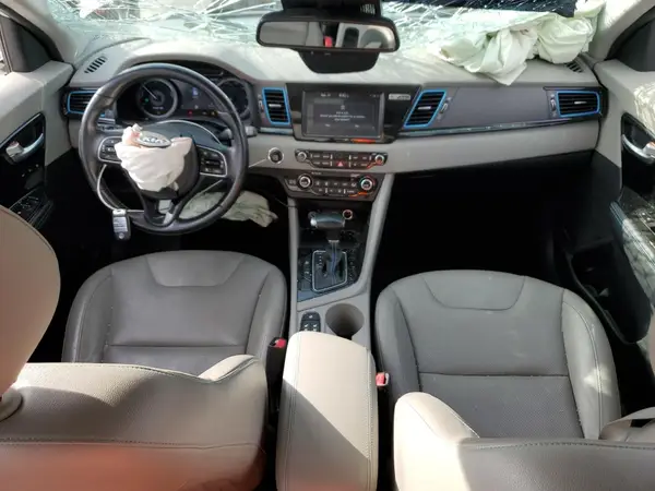 KNDCC3LD6J5187401 2018 KIA NIRO - Image 8