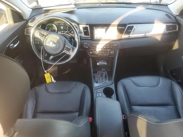 KNDCC3LD6K5217062 2019 KIA NIRO - Image 8