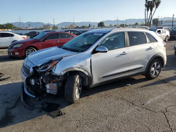 KNDCC3LD8J5189988 2018 KIA NIRO - Image 1