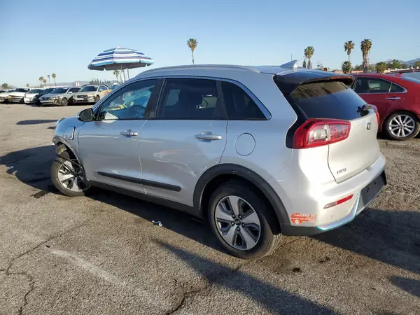 KNDCC3LD8J5189988 2018 KIA NIRO - Image 2