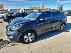 KNDCC3LD8J5210127 2018 KIA NIRO