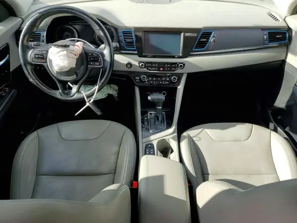KNDCC3LD8K5327868 2019 KIA NIRO - Image 8