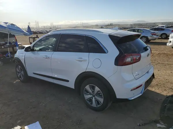 KNDCC3LD8K5331404 2019 KIA NIRO - Image 2