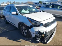 KNDCC3LD8N5516962 2022 KIA NIRO