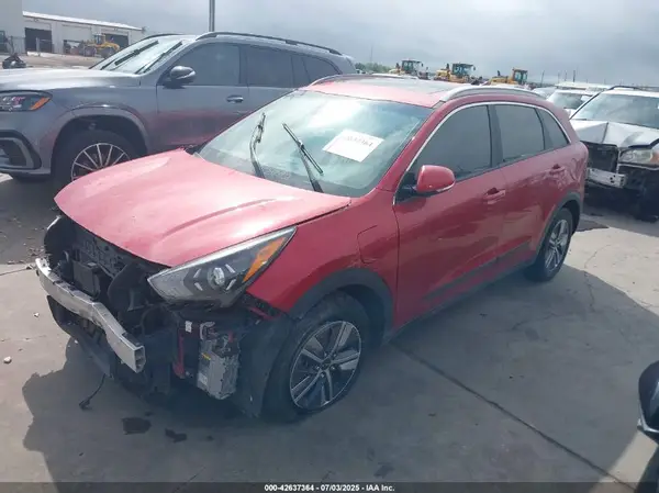 KNDCC3LD8N5536371 2022 KIA NIRO - Image 2