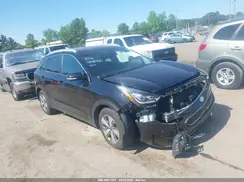 KNDCC3LD9J5206037 2018 KIA NIRO