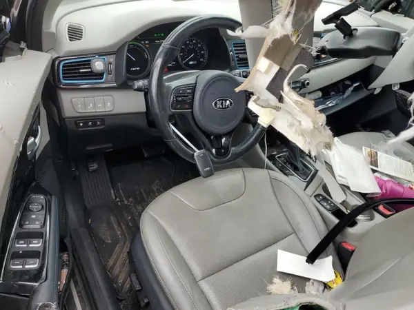 KNDCC3LD9K5317527 2019 KIA NIRO - Image 8