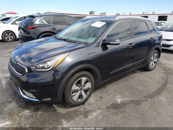 KNDCC3LD9K5330973 2019 KIA NIRO - Image 2