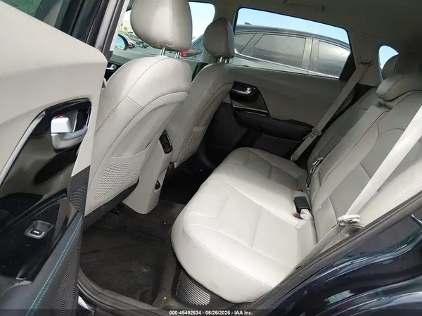 KNDCC3LD9K5330973 2019 KIA NIRO - Image 8