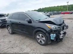 KNDCC3LDXK5281508 2019 KIA NIRO