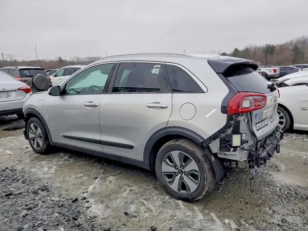 KNDCC3LDXK5315740 2019 KIA NIRO - Image 2