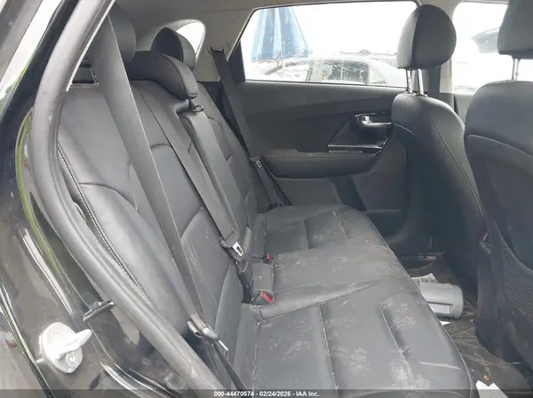 KNDCC3LDXM5473935 2021 KIA NIRO - Image 8