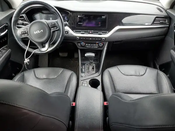 KNDCC3LDXN5537554 2022 KIA NIRO - Image 8