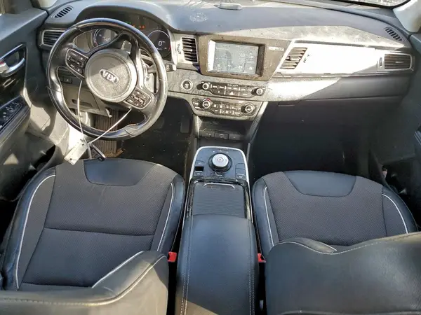 KNDCC3LG0K5024240 2019 KIA NIRO - Image 8