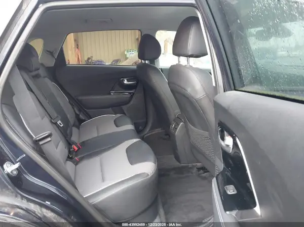 KNDCC3LG0L5060978 2020 KIA NIRO - Image 8