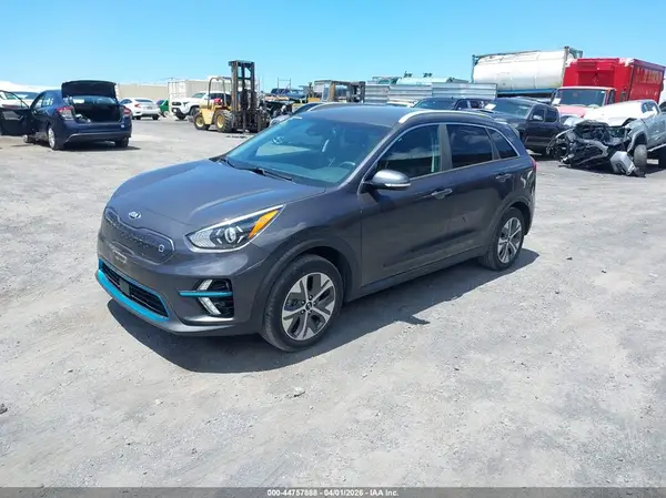 KNDCC3LG0L5062956 2020 KIA NIRO - Image 2