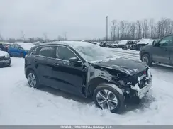 KNDCC3LG0M5090645 2021 KIA NIRO