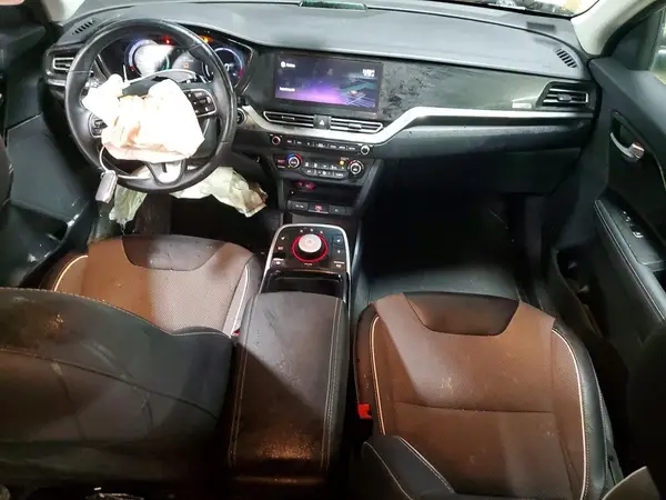 KNDCC3LG0N5115657 2022 KIA NIRO - Image 8