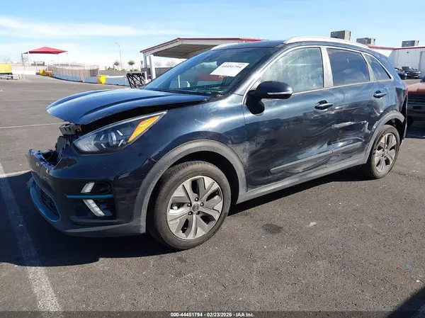 KNDCC3LG0N5118932 2022 KIA NIRO - Image 2