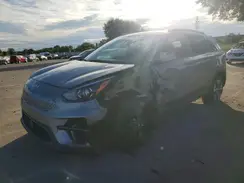 KNDCC3LG0N5122978 2022 KIA NIRO