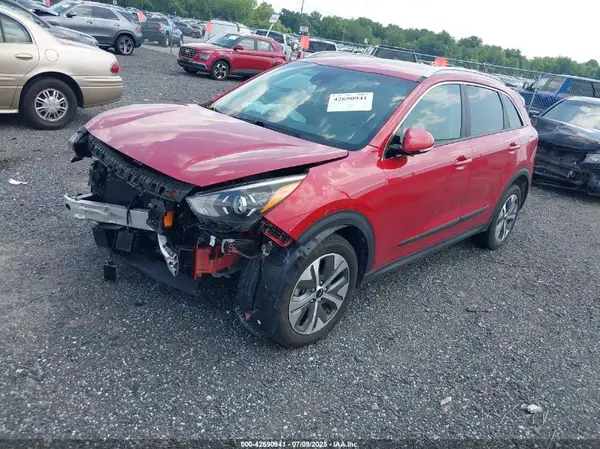 KNDCC3LG0N5130420 2022 KIA NIRO - Image 2