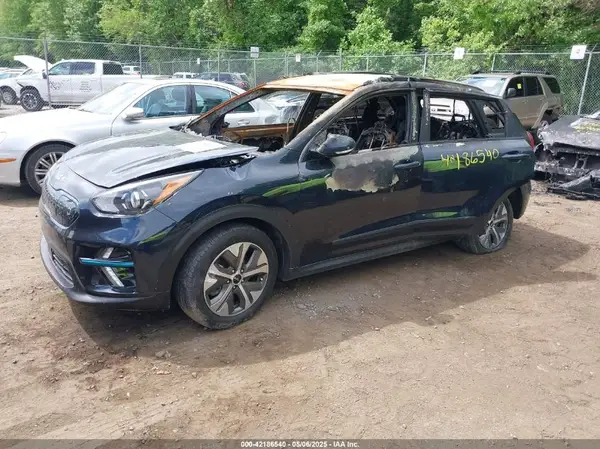 KNDCC3LG0N5132149 2022 KIA NIRO - Image 2